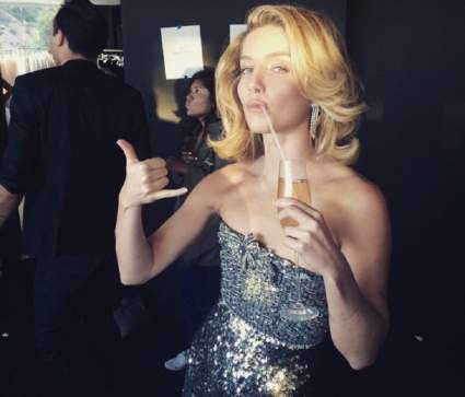 Annabelle Wallis, Novia de Chris Martin: 5 Datos rápidos que necesitas saber