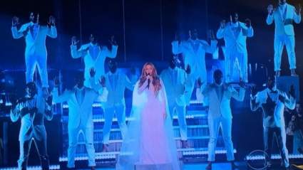 WATCH: Beyonce’s Angelic 2015 Grammys Performance