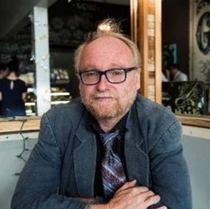 Christopher Bathum: 5 Datos rápidos que necesitas saber