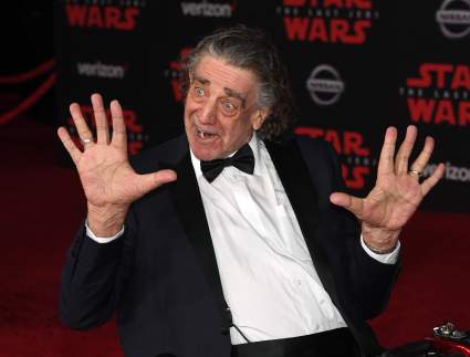 Peter Mayhew Altura: ¿Cómo Tall fue el Actor de las Guerras de las Galaxias?