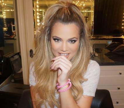 ¿Está Khloe Kardashian citando a James Harden mientras se casa con Lamar Odom?