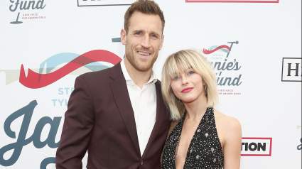 Julianne Hough se abre sobre la sexualidad a su esposo