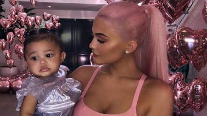 Kylie Jenner y Baby Daddy Travis Scott dicen que Stormi está listo para caminar