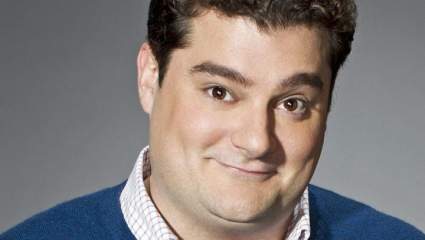 WATCH: El último tío borracho de Bobby Moynihan “Saturday Night Live” Sketch