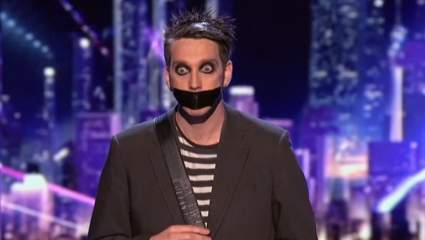 WATCH: Tape Face Mime utiliza Howie Mandel en ‘America’s Got Talent ’