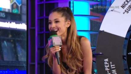 WATCH: Ariana Grande tira F-Bombs en TV en vivo