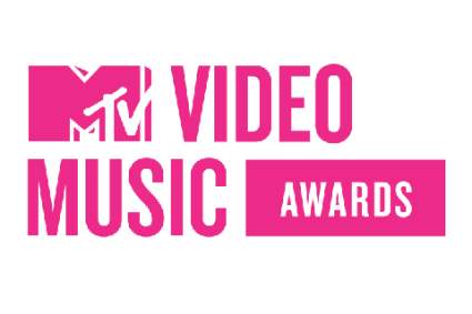 ¿Quién es el anfitrión de los VMAs este año?