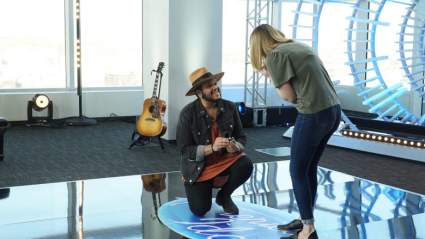 Jordan Jones propone a su novia durante la audiencia del ‘American Idol’