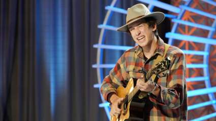 Ver: Wyatt Pike Sings Canción original para Audition Idol