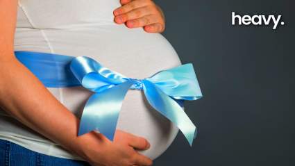 ‘Bachelorette’ Comparte el Momento de Embarazo Grande: “Muchas lágrimas fueron cobertizos ’