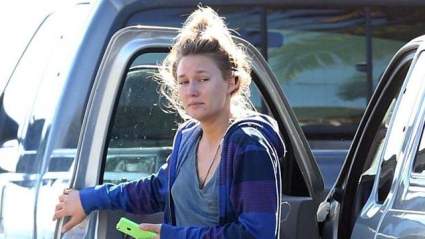 WATCH: Jasmine Pilchard Gosnell’s Emotional Visit to the Walker Home