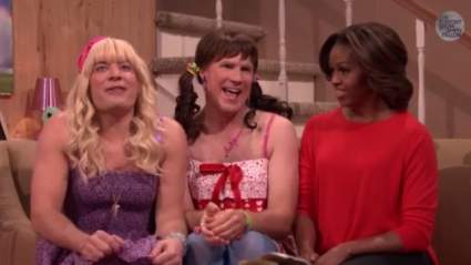 WATCH: “¡Ew!” con Jimmy Fallon, Will Ferrell & First Lady Michelle Obama