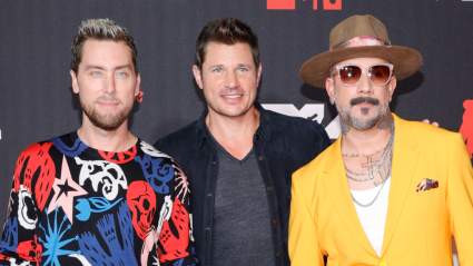 DWTS Miembro de fundición da actualización sobre su socio de Pro después del divorcio