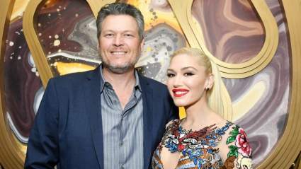 Gwen Stefani & Blake Shelton Tomar foto de familia