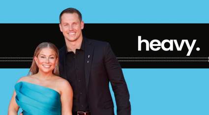 Shawn Johnson le dice a Daughter, 3, Ella está embarazada en Adorable Video