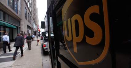 ¿FedEx, Amazon & UPS Entregan en Veteranos Día 2021?