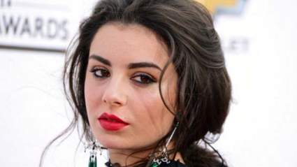 Charli XCX: 5 Datos rápidos que necesita saber