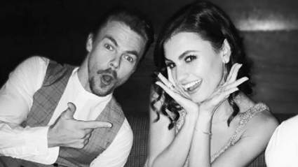 Derek Hough & Novia Hayley Erbert sigue siendo fuerte