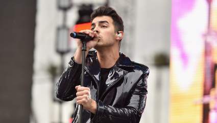 ¿Quién es Joe Jonas Dating?