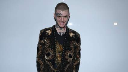 Lil Peep Dead: Fotos & Videos de la estrella de levantamiento