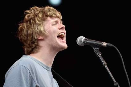 Pinegrove Frontman cancela el recorrido de la banda en medio de acusaciones de ‘Sexual Coercion ’