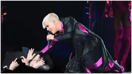 WATCH: Pink Stops Concert to Hug Grieving Fan