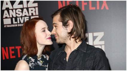 ¿Quién es Rachel Brosnahan Dating?