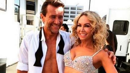 “Bailando con las estrellas” Kym Johnson: ¿Es la novia de Robert Herjavec?