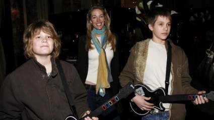 Los Hijos de John Mellencamp enfrentan cargas de batería después de ataque alegado