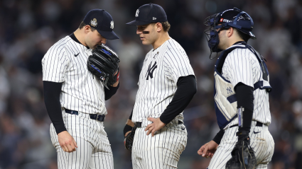 ACTUALIZACIÓN: Los Boston Red Sox seleccionan oficialmente al exlanzador de los Yankees para su plantilla de la MLB.